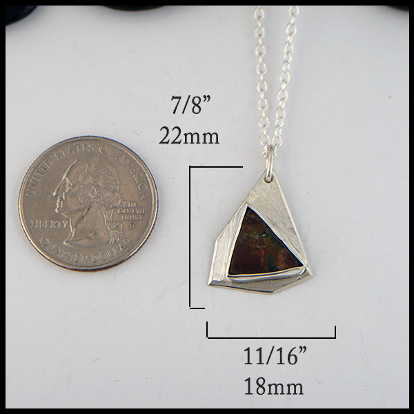 pendant dimensions 22 mm by 18 mm 