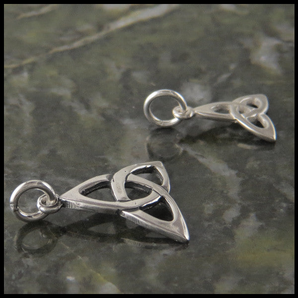 Triquetra Knot pendant in Sterling Silver