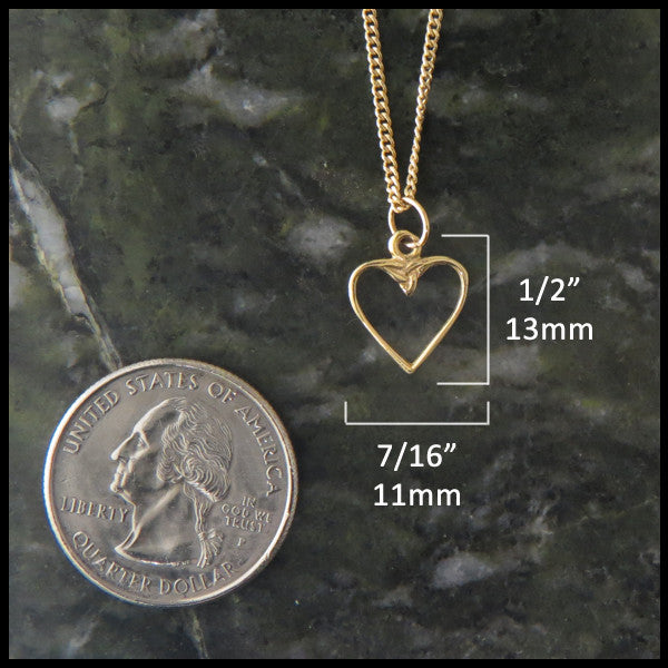 Dainty Celtic Heart pendant in 14K Gold