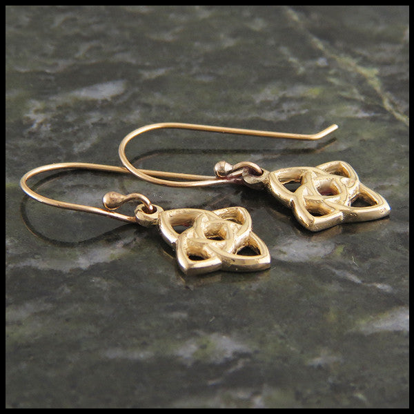 Celtic Knot drop earrings in 14K Gold