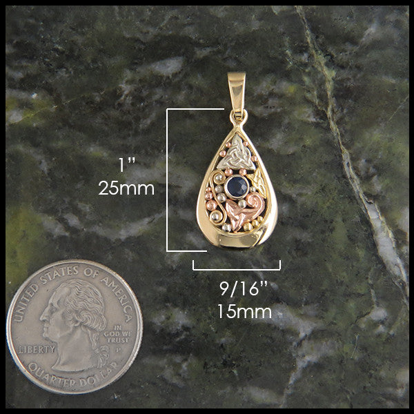 Sapphire Celtic teardrop pendant in Gold