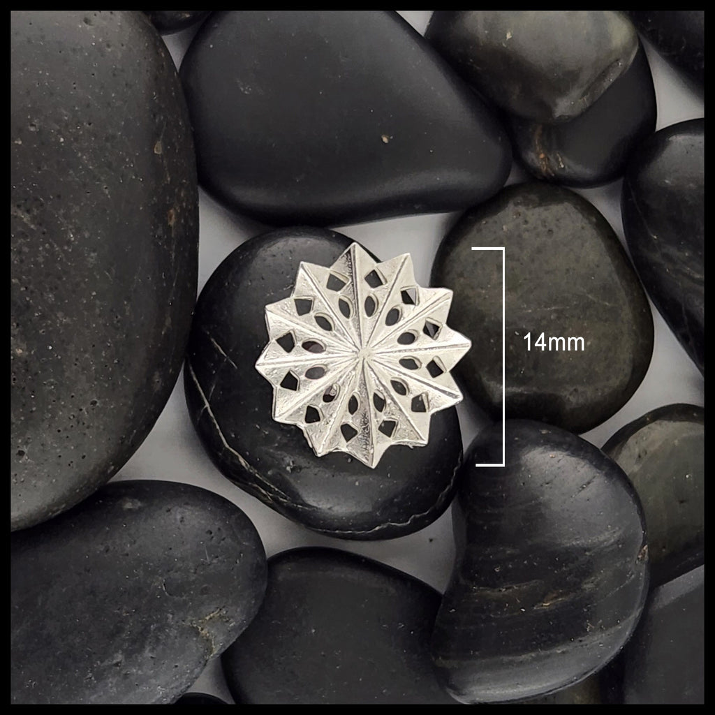 Cheryl's snowflake tie tac measurement 14mm