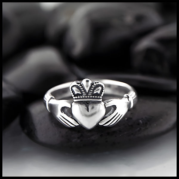 Color-Changing Irish Claddagh Ring With Cubic Zirconia Heart | Irish ring  claddagh, Irish claddagh, Celtic wedding rings