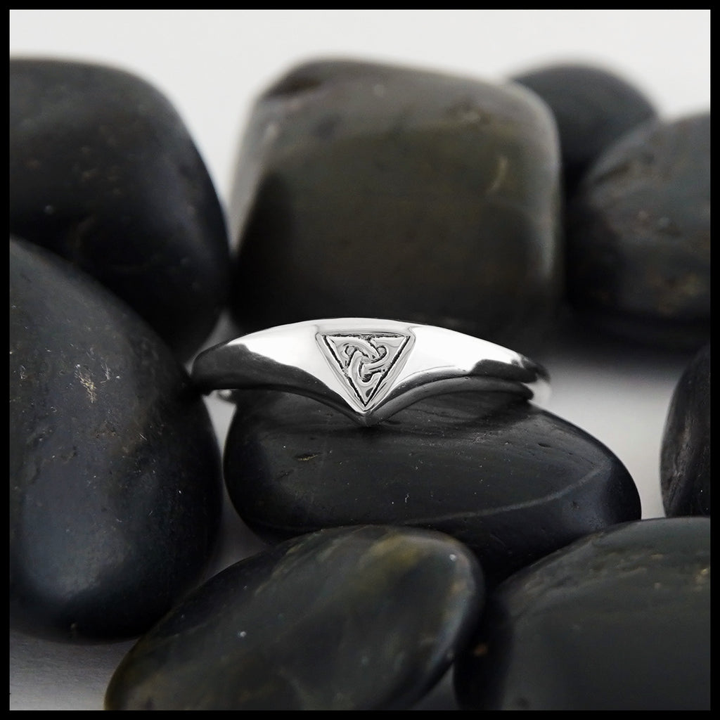 Trinity Knot Ring in Silver