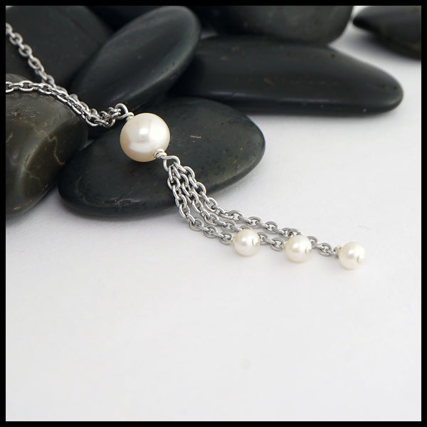 Hanging Freshwater Pearls Necklace