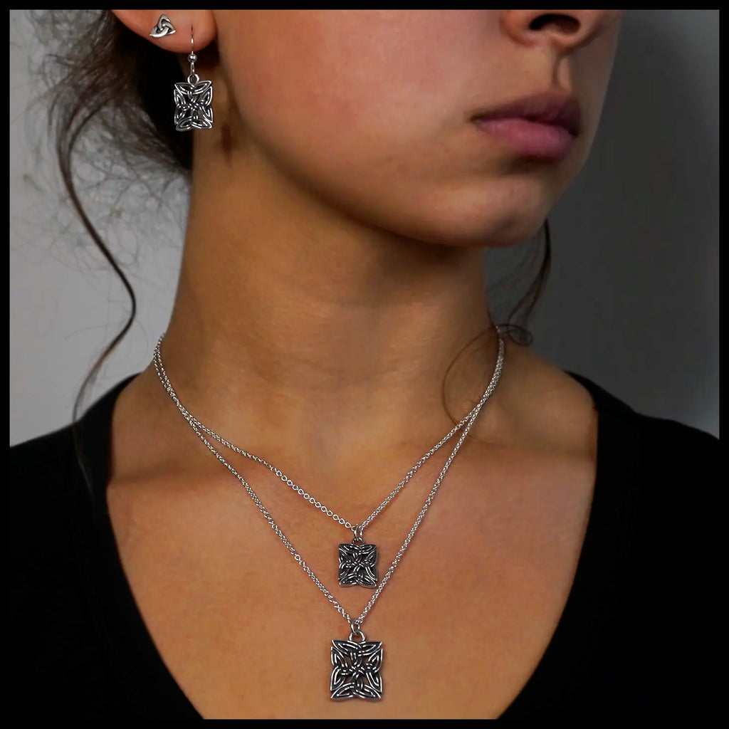 Erin's Knot Pendant and Earring Set in Silver