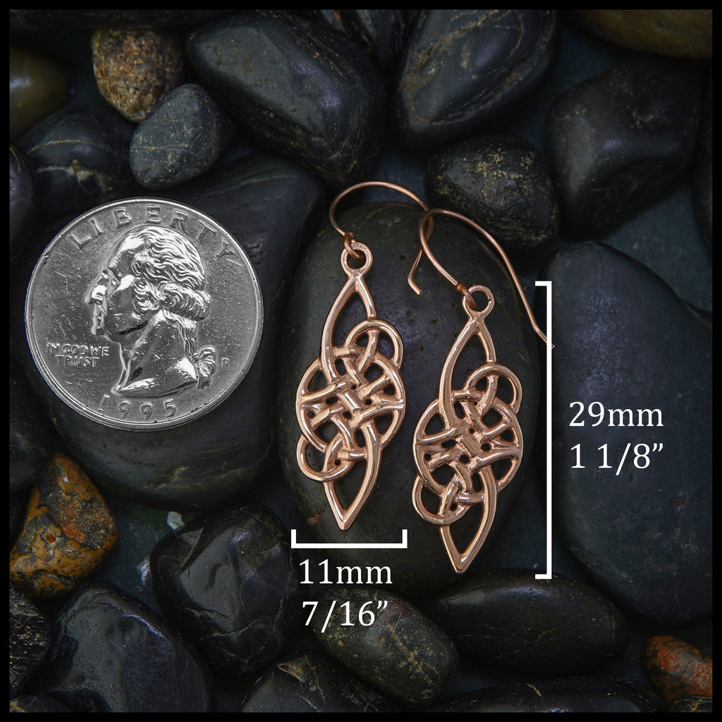 Earrings: Length 29mm 1 1/8" width 11mm 7/16"