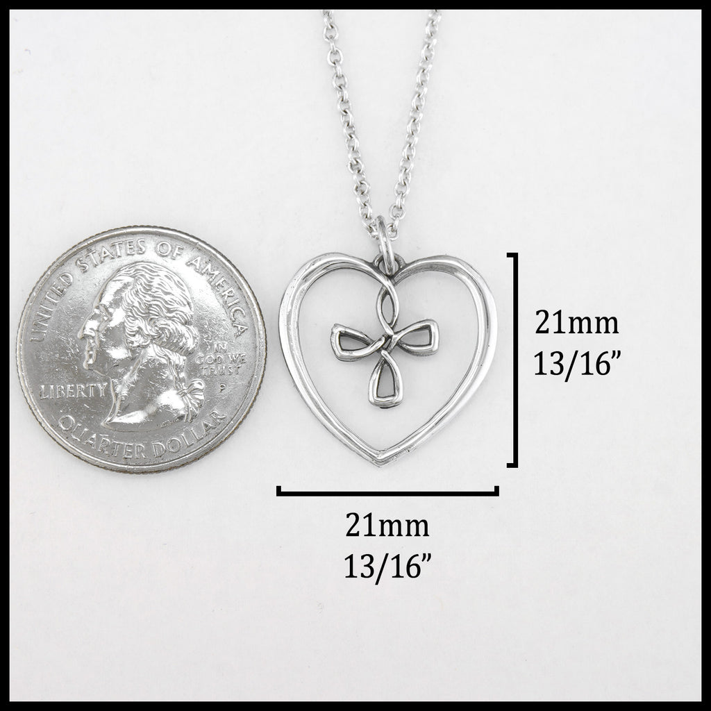 Pendant: Length 21mm 13/16" width 21mm 13/16"