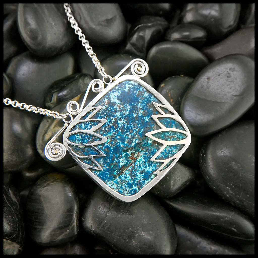 Shattuckite Pendant in Sterling Silver and 18K Gold