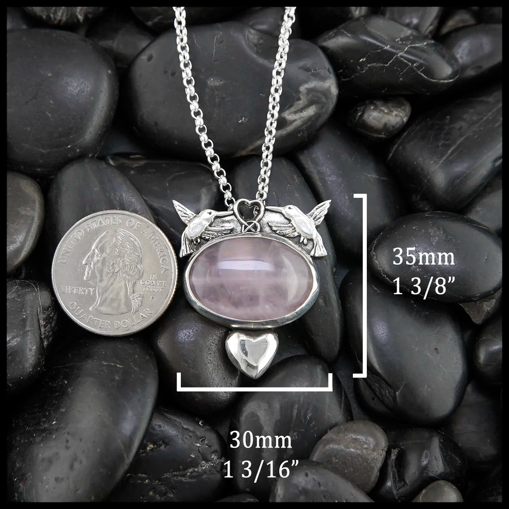 Rose quartz pendant in Sterling Silver
35mm x 30mm