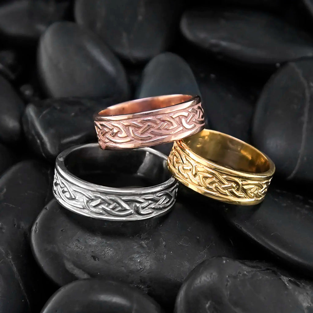 Lochalsh Knot Ring in three colors Gold