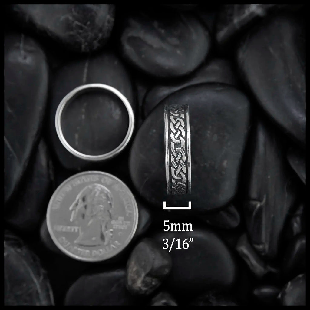 R1 Josephine's Knot Band in Sterling Silver
5mm width