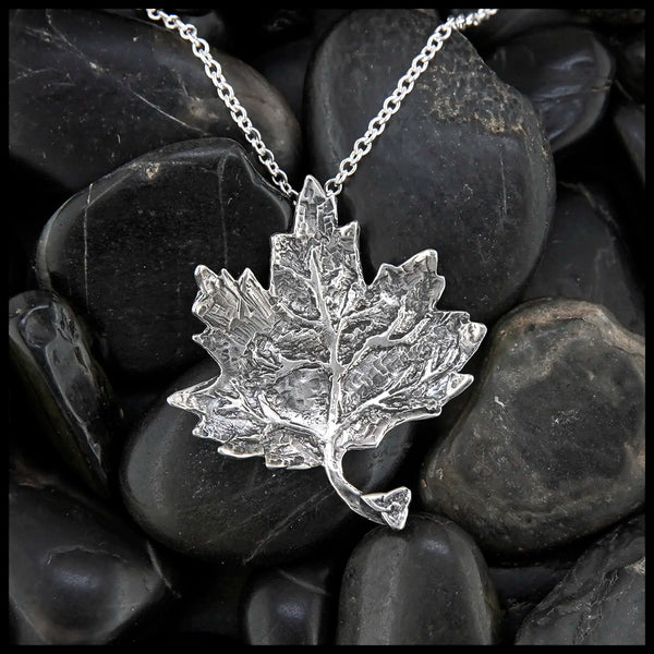 Trinity Knot Maple Leaf Pendant in Sterling Silver