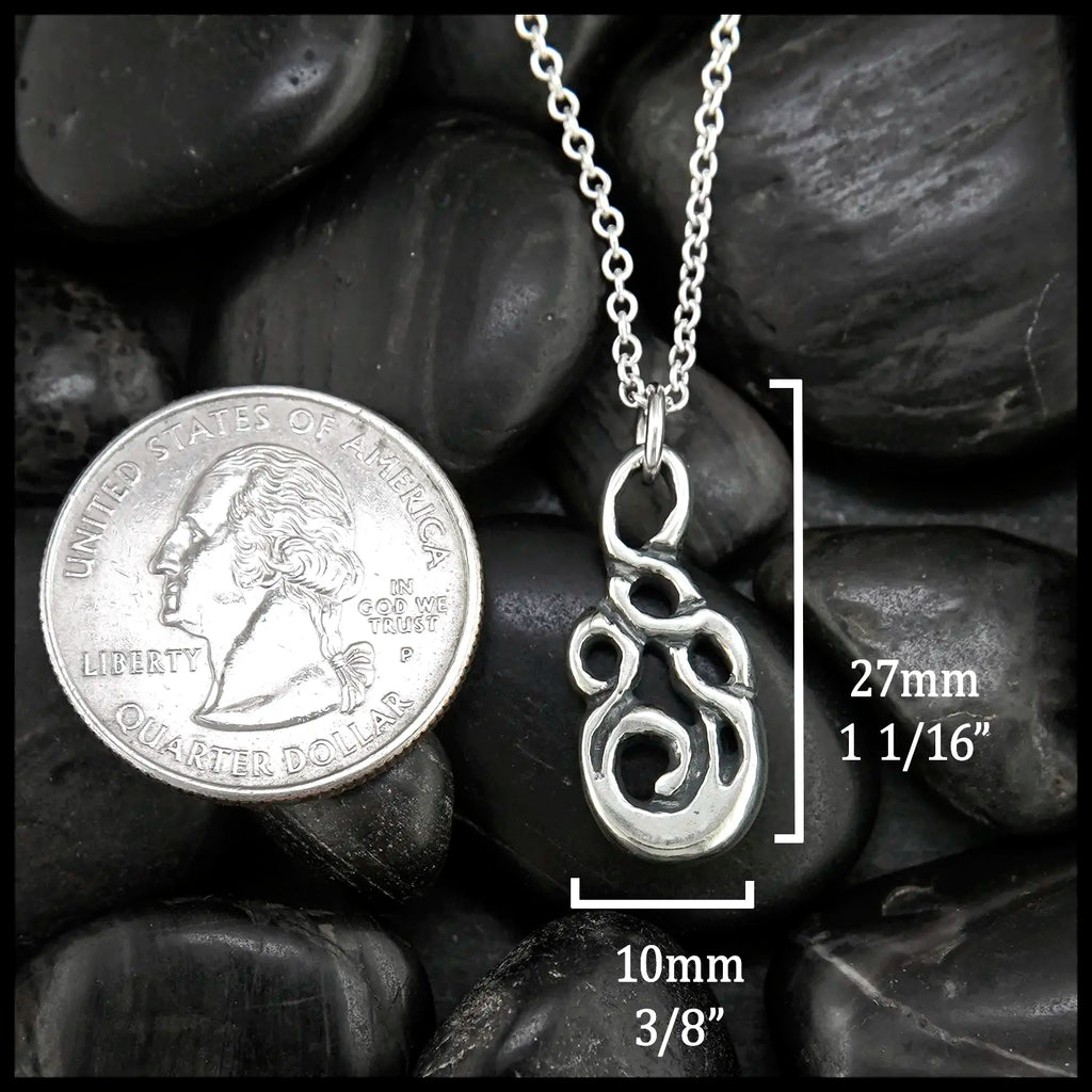 Clíodhna Pendant in Sterling Silver
27mm x 10mm