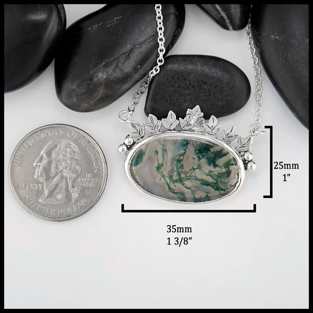 Moss Agate Ivy Pendant in Sterling Silver
35mm x 25mm