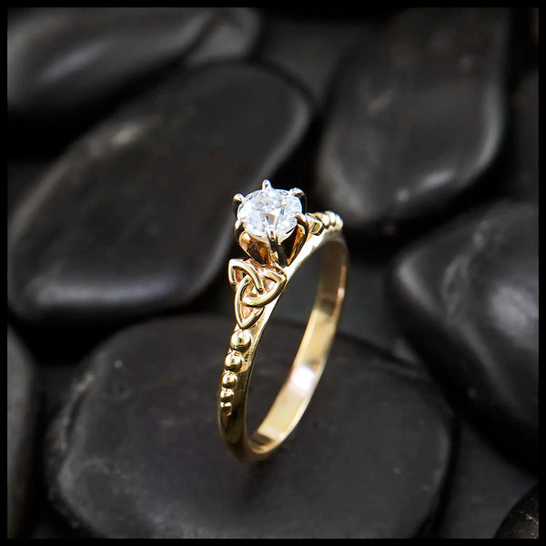 Trinity Knot Diamond ring in 14K Gold