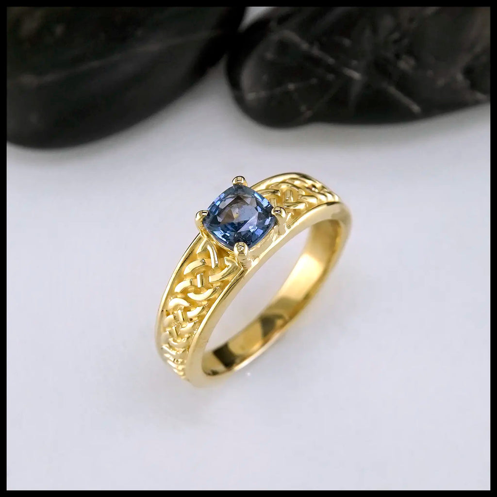 Ceylon Sapphire Tapered Knot ring in 14K Yellow Gold