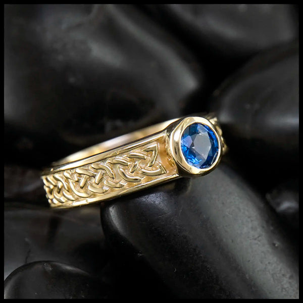 Modern Josephine's Knot With Sapphire