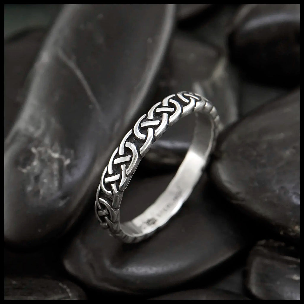 Narrow Josephine’s Knot Ring in Sterling Silver