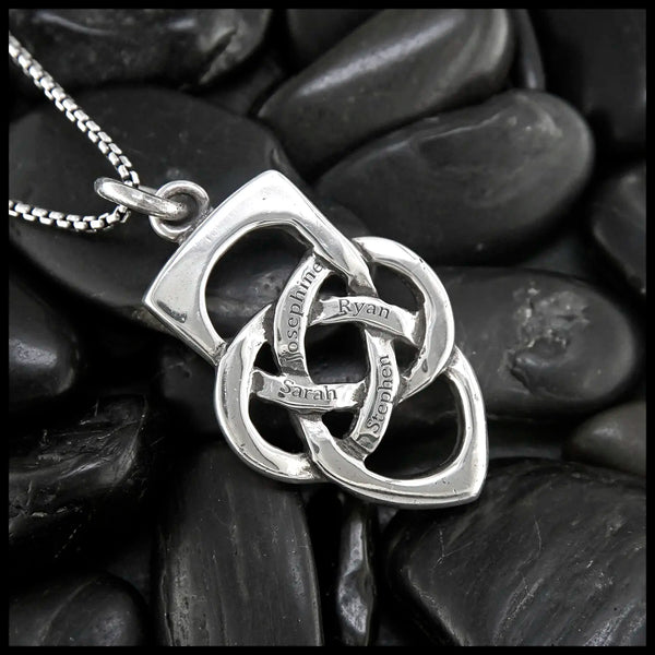 Personalized Father's Knot Pendant or Key Ring in Sterling Silver