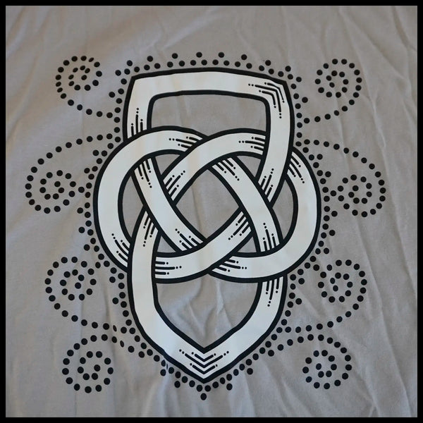 Black and white Father's knot design on a Light Gray T-Shit