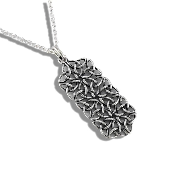 The Manu Pendant