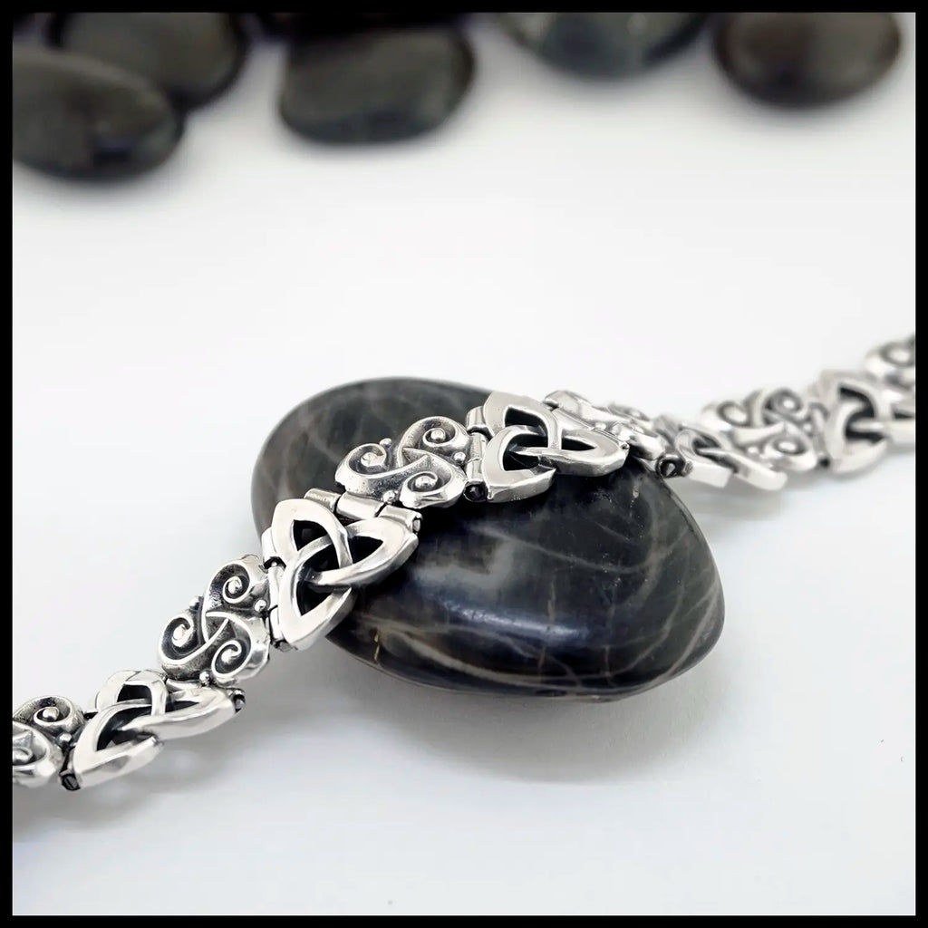 The Three Sisters Alternating Link Bracelet