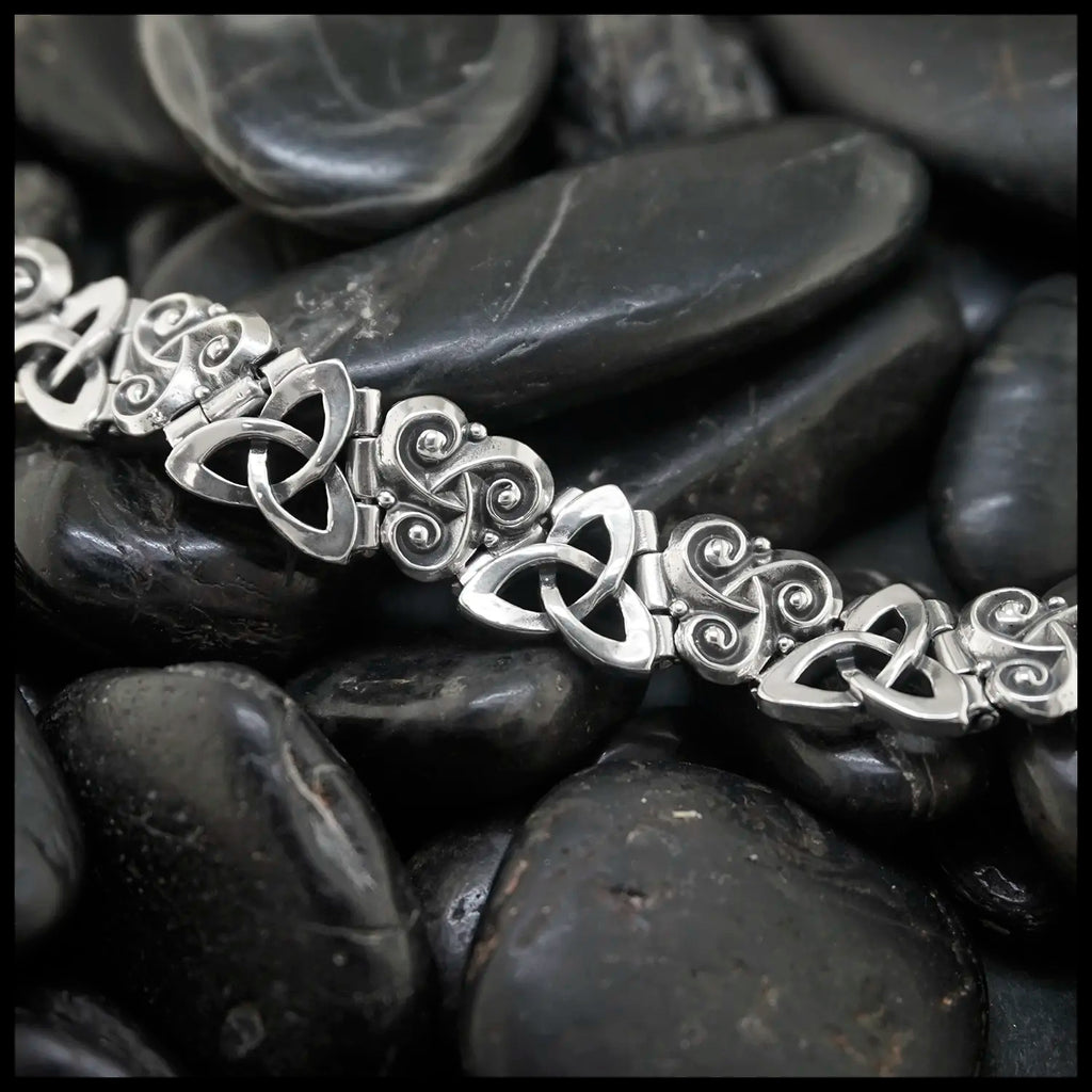 The Three Sisters Alternating Link Bracelet