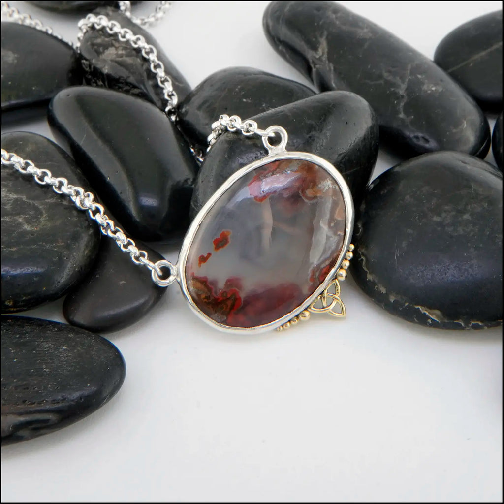 Seam Agate Pendant in Sterling Silver and 18K Gold