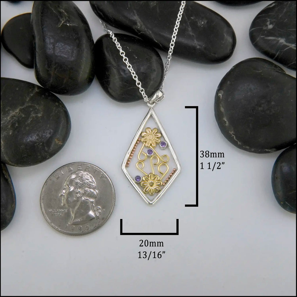 Daisy Flourish Pendant