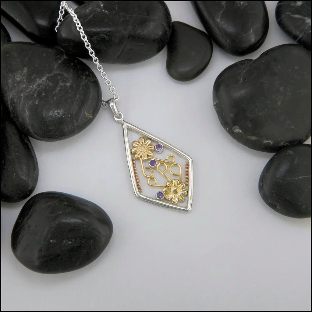 Daisy Flourish Pendant