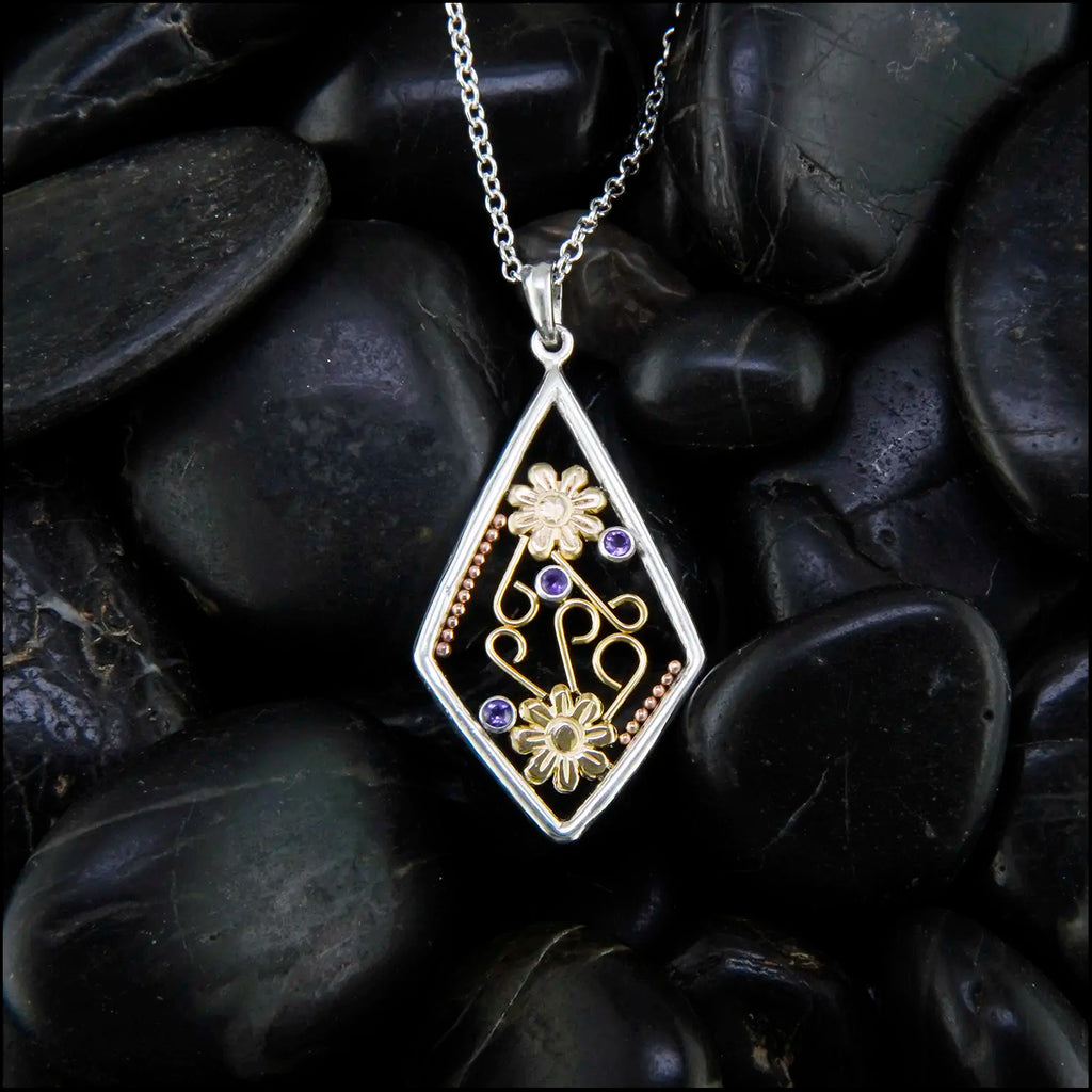 Daisy Flourish Pendant