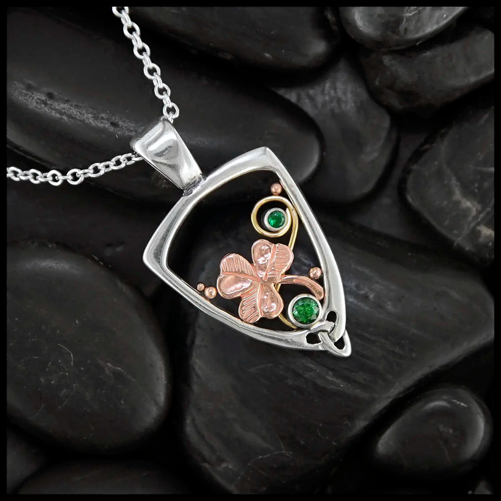 Pendant with Shamrock and Tsavorite