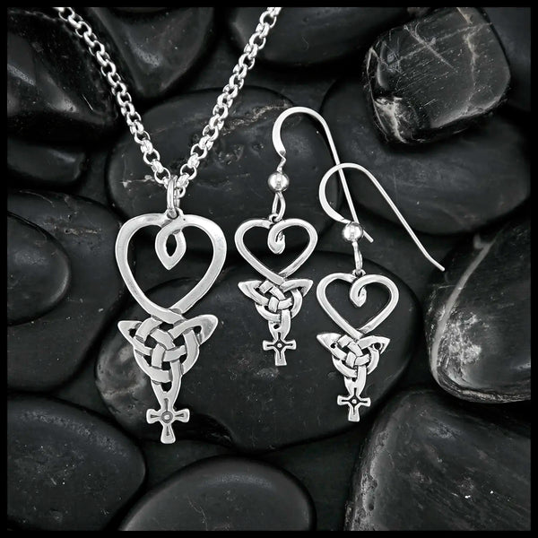 An Teor Celtic Heart Pendant and Earrings