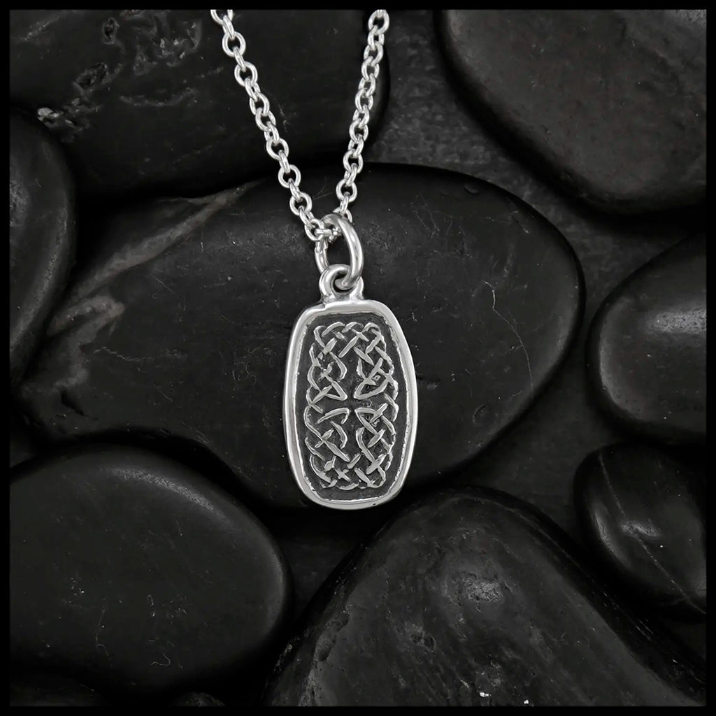 Maura's Knot pendant in silver