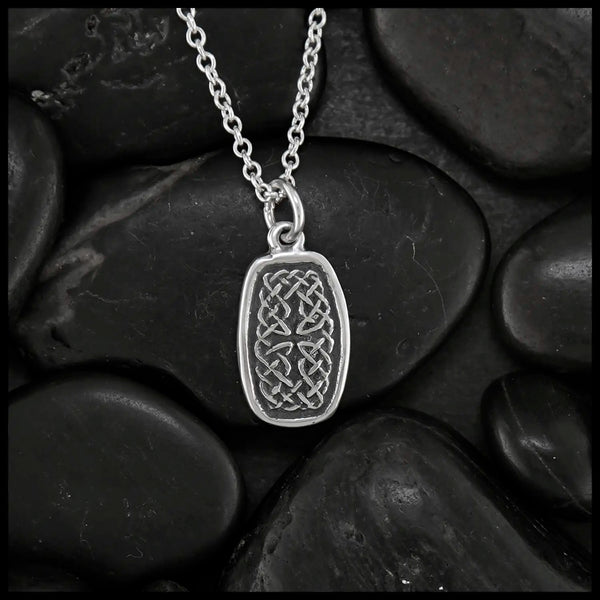 Maura's Knot pendant in silver