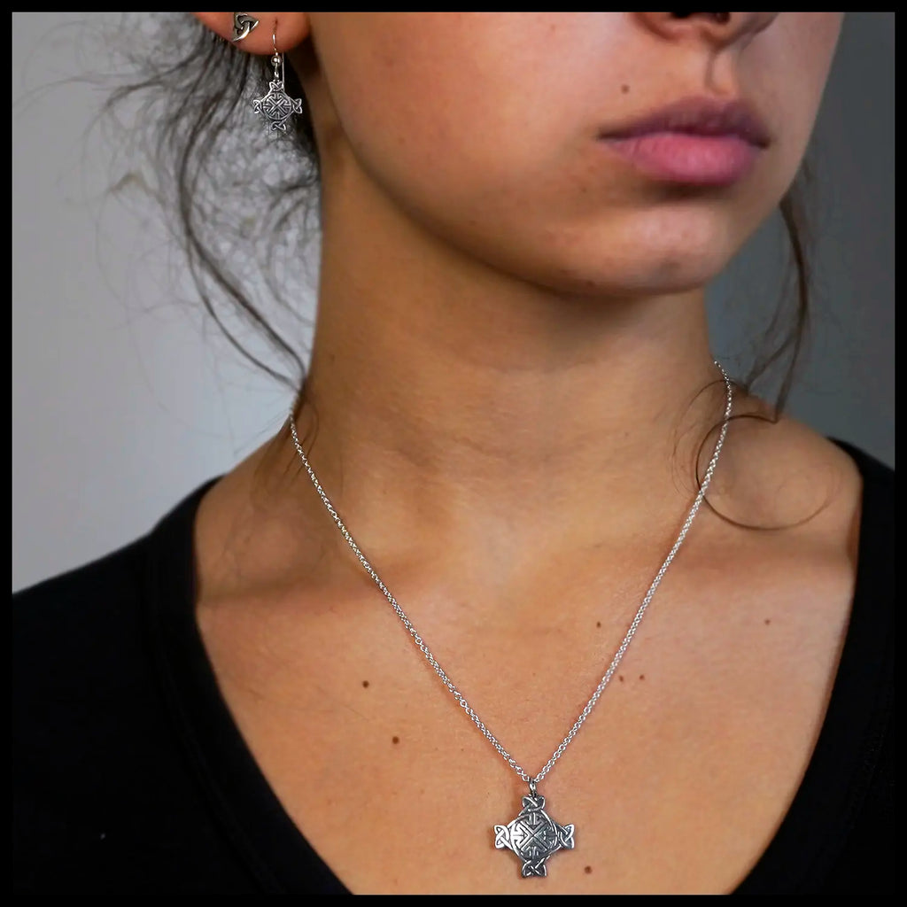 MacDurnan Cross Pendant and Earring Set