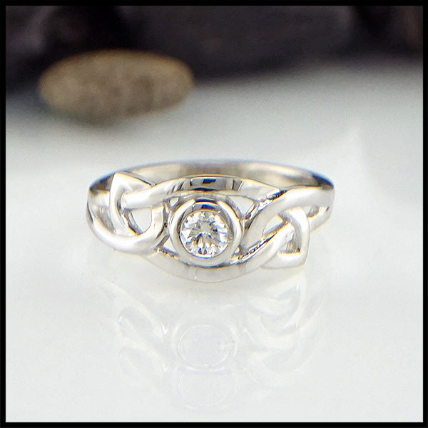 Fiona's Knot Ring in 14K White Gold with 1/4CT Diamond