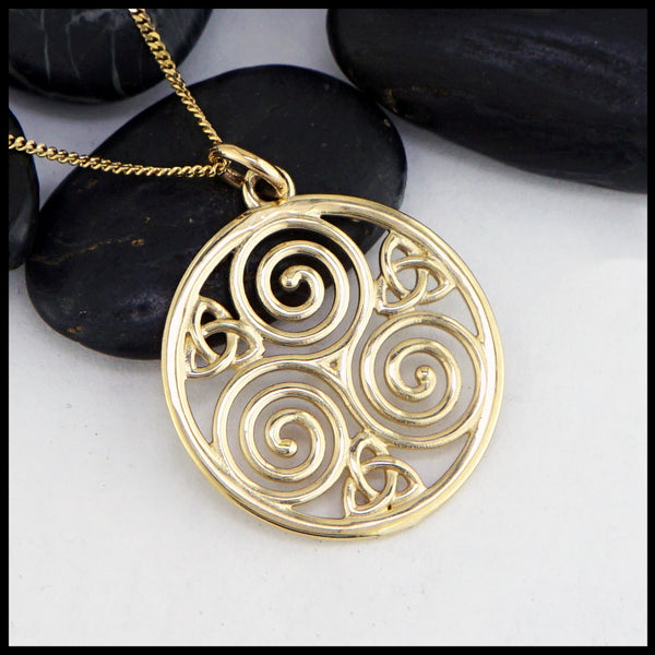 trinity knot pendant 