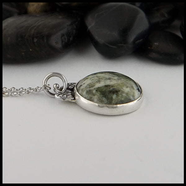 Rustic Leaf pendant in silver