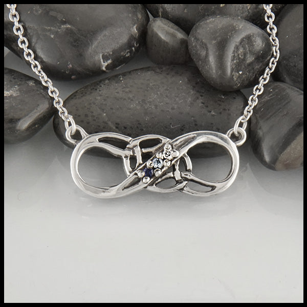Infinity Knot Mothers Pendant in Sterling silver