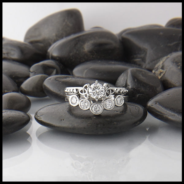 White gold Diamond chevron wedding ring