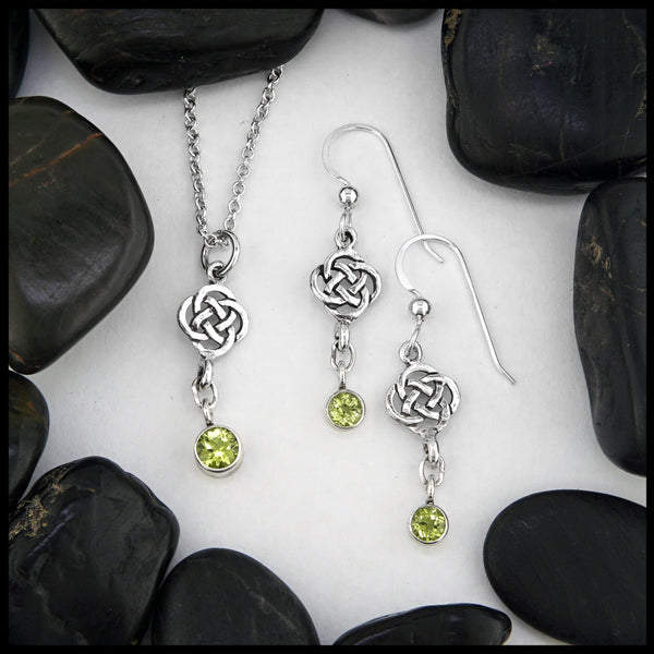 peridot pendant and earring set 