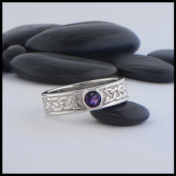 Josephine's Knot band in 14K White gold with Amethyst