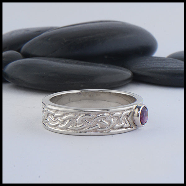 Profile view of Josephine's Knot band in 14K White gold with Amethyst