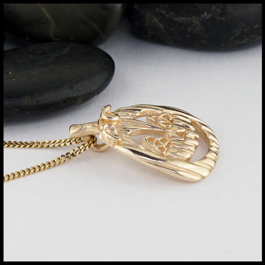 side view of pendant 