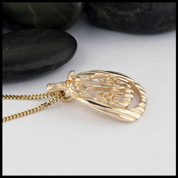 side view of pendant 