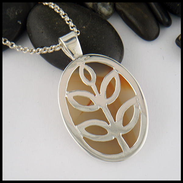 Reverse view of Agate Leaf Pendant in Silver