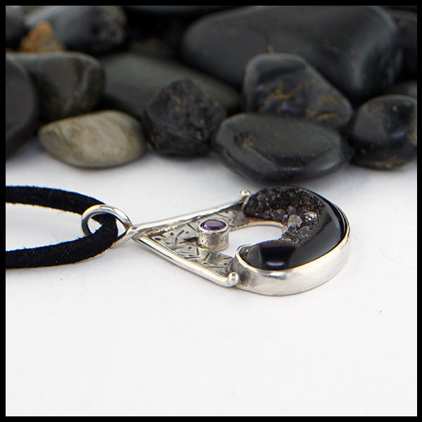 Profile view of Druzy Onyx and Amethyst custom pendant in sterling silver