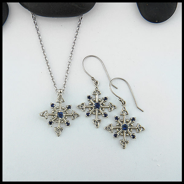 Silver Snowflake Jewellery Set With Stud Earrings – Lily Charmed